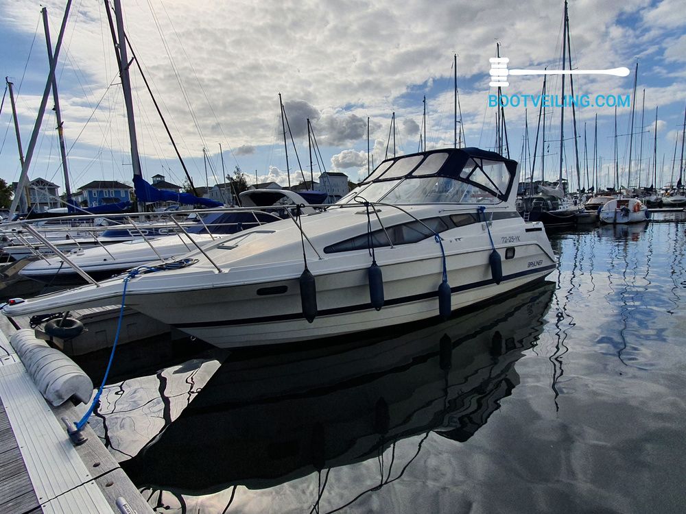 Bayliner - 2855 Ciera Sunbridge - Bateau à moteur open à vendre -  Bootveiling.com